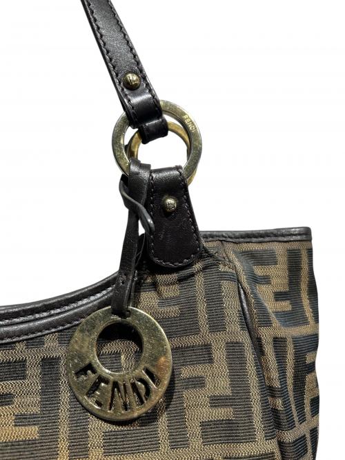 FENDI（フェンディ）FENDI (フェンディ) FENDI/ハンドバッグ/ズッカ柄/8BH156 ブラウン サイズ:-の古着・服飾アイテム