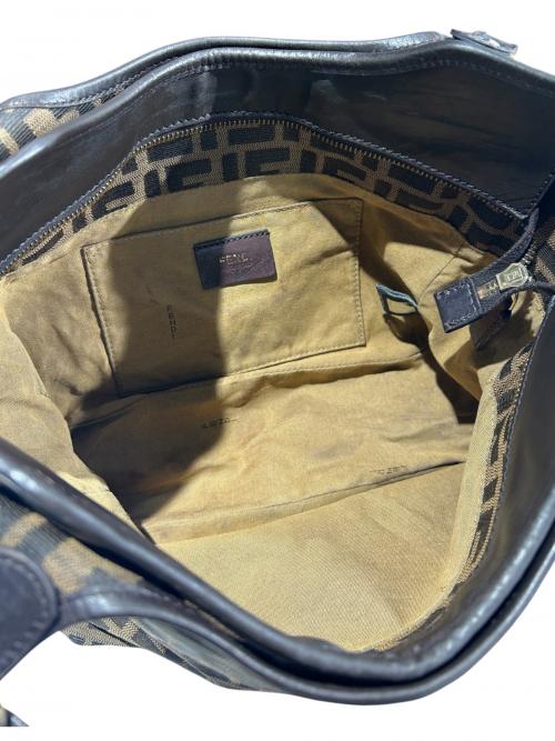FENDI（フェンディ）FENDI (フェンディ) FENDI/ハンドバッグ/ズッカ柄/8BH156 ブラウン サイズ:-の古着・服飾アイテム