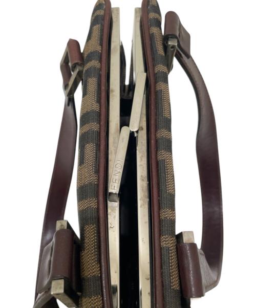 FENDI（フェンディ）FENDI (フェンディ) ズッカ柄ハンドバッグ ブラウンの古着・服飾アイテム