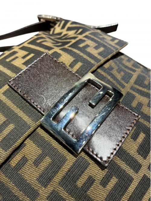 FENDI（フェンディ）FENDI (フェンディ) ショルダーバッグ ブラウンの古着・服飾アイテム