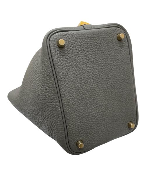 HERMES（エルメス）HERMES (エルメス) ピコタンロックPM/トリヨンクレマンス/グリメイヤー/U刻印:2022年製/ゴールド金具 グリメイヤー サイズ:PMの古着・服飾アイテム
