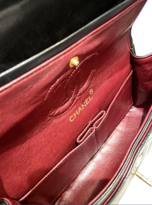 CHANEL（シャネル）CHANEL (シャネル) マトラッセ23/Wフラップチェーンショルダーバッグ ブラック サイズ:23の古着・服飾アイテム