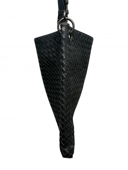BOTTEGA VENETA（ボッテガベネタ）BOTTEGA VENETA (ボッテガベネタ) イントレチャートショルダーバッグ ブラック サイズ:-の古着・服飾アイテム