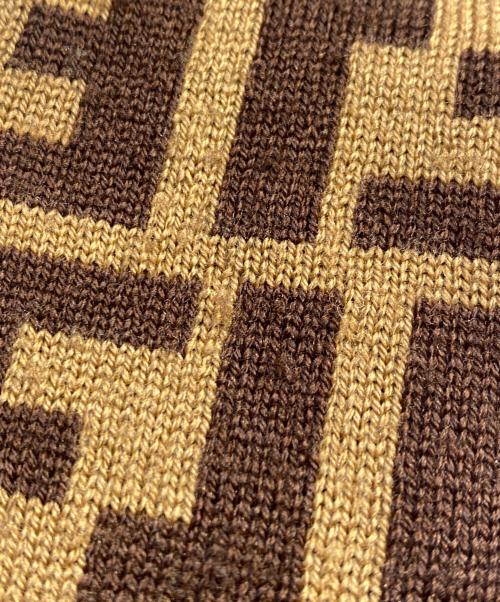 FENDI（フェンディ）FENDI (フェンディ) ズッカタートルネックニット ブラウン サイズ:50の古着・服飾アイテム