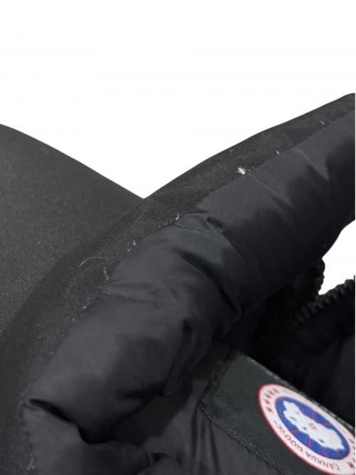 CANADA GOOSE（カナダグース）CANADA GOOSE (カナダグース) WINDSOR VEST ダウンベスト ブラック サイズ:Mの古着・服飾アイテム