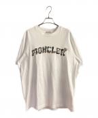 MONCLERモンクレール）の古着「ロゴ刺しゅう入り クルーネック半袖Tシャツ」｜ホワイト
