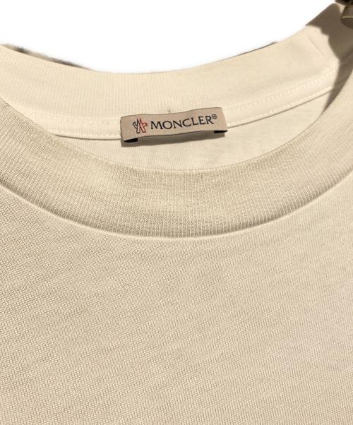 MONCLER（モンクレール）MONCLER (モンクレール) ロゴ刺しゅう入り クルーネック半袖Tシャツ ホワイト サイズ:Mの古着・服飾アイテム