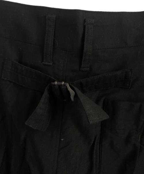 Yohji Yamamoto pour homme（ヨウジヤマモト プールオム）Yohji Yamamoto pour homme (ヨウジヤマモト プールオム) 右前垂らし布 コットンギャバ パンツ  ブラック サイズ:3の古着・服飾アイテム