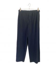 HOMME PLISSE ISSEY MIYAKE（オム プリッセ イッセイ ミヤケ）の古着「プリーツパンツ」｜ネイビー