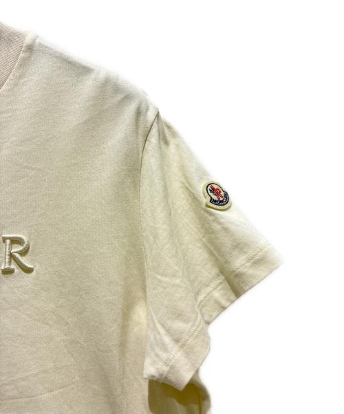 MONCLER（モンクレール）MONCLER (モンクレール) Logo Embroidered Short Sleeve T-Shirt/ロゴ刺繍半袖Tシャツ/K10938C00008 アイボリー サイズ:Sの古着・服飾アイテム