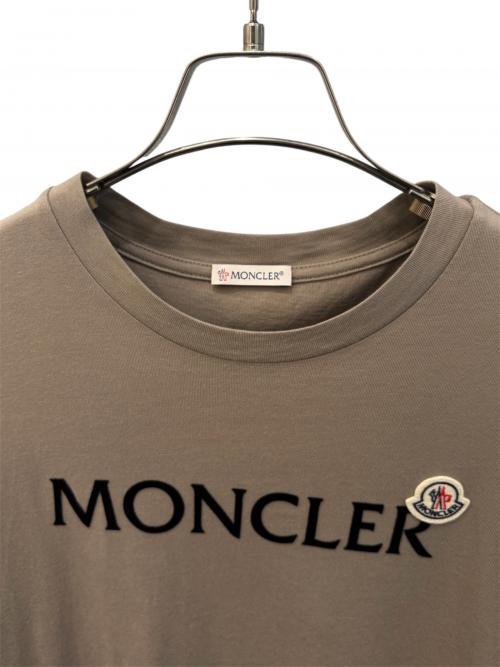 MONCLER（モンクレール）MONCLER (モンクレール) ロゴTシャツ ベージュ サイズ:Mの古着・服飾アイテム