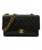 CHANELシャネル）の古着「Wフラップチェーンショルダーバッグ」｜ブラック