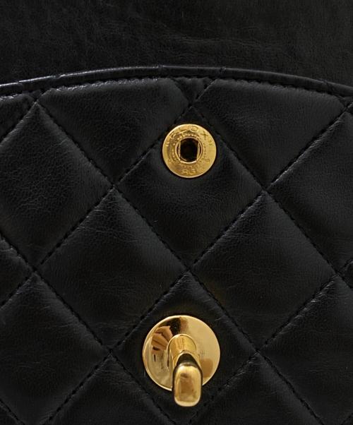 CHANEL（シャネル）CHANEL (シャネル) Wフラップチェーンショルダーバッグ ブラックの古着・服飾アイテム