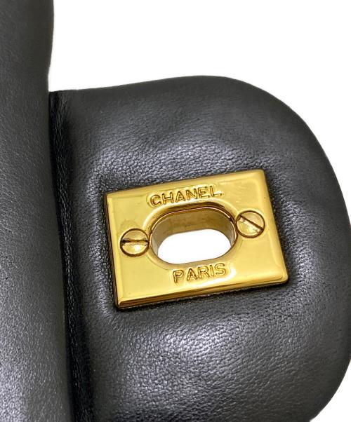 CHANEL（シャネル）CHANEL (シャネル) Wフラップチェーンショルダーバッグ ブラックの古着・服飾アイテム