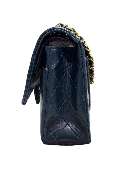 CHANEL（シャネル）CHANEL (シャネル) マトラッセ25 ラムスキン Wフラップチェーンショルダーバッグ ブラック×ゴールド サイズ:25の古着・服飾アイテム