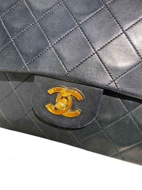 CHANEL（シャネル）CHANEL (シャネル) マトラッセ25 ラムスキン Wフラップチェーンショルダーバッグ ブラック×ゴールド サイズ:25の古着・服飾アイテム
