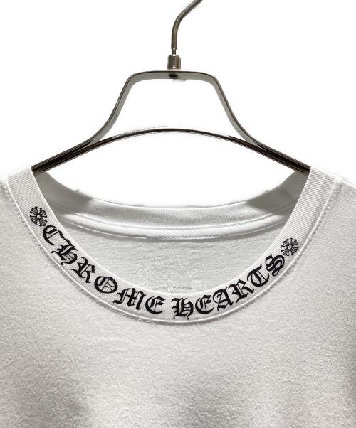 CHROME HEARTS（クロムハーツ）CHROME HEARTS (クロムハーツ) Neck Logo Pocket T-Shirt/ネックロゴポケットTシャツ/026-057829 ホワイト サイズ:XLの古着・服飾アイテム