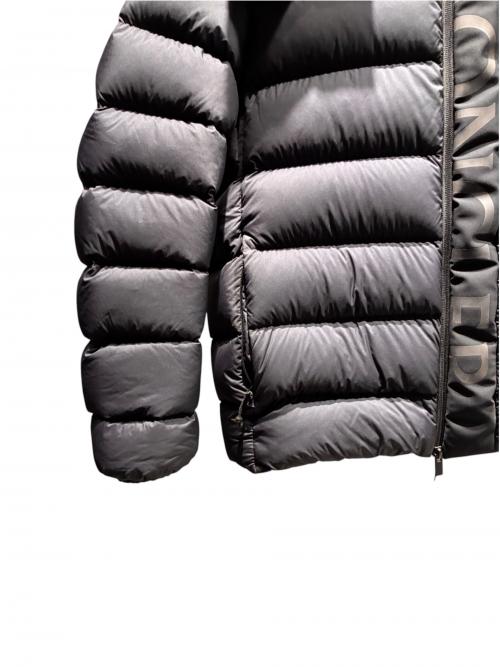 MONCLER（モンクレール）MONCLER (モンクレール) UME/ダウンジャケット ブラック サイズ:1の古着・服飾アイテム