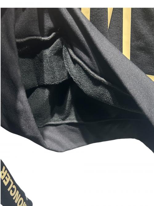 MONCLER GRENOBLE（モンクレール グルノーブル）MONCLER GRENOBLE (モンクレール グルノーブル) ラバープリントパーカー/K20978G00028 899IG ブラック サイズ:XXLの古着・服飾アイテム