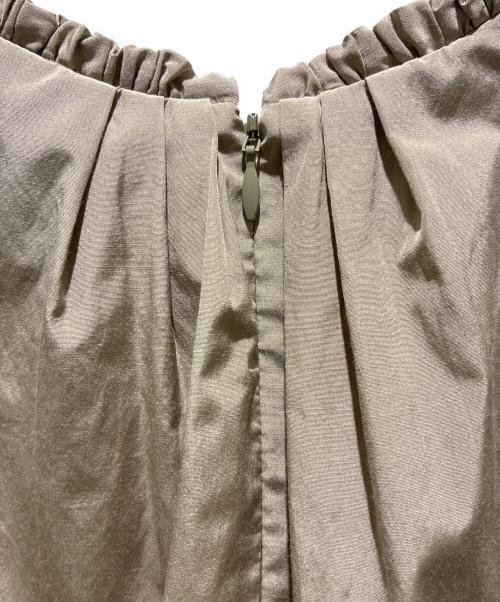 ebure（エブール）ebure (エブール) Pullover Blouse/プルオーバーブラウス ベージュ サイズ:38の古着・服飾アイテム