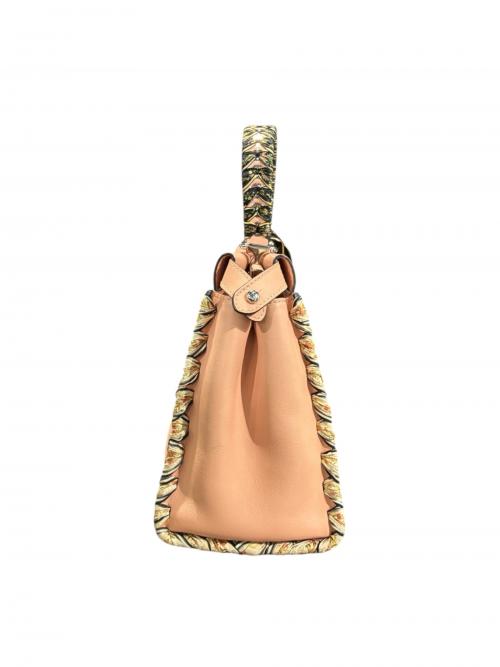FENDI（フェンディ）FENDI (フェンディ) ピーカブー ミディアム リボンステッチ/8BN290 ライトピンク サイズ:-の古着・服飾アイテム