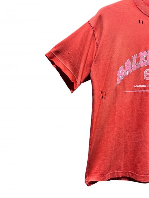 BALENCIAGA（バレンシアガ）BALENCIAGA (バレンシアガ) ダメージ加工カレッジロゴTシャツ レッド サイズ:Sの古着・服飾アイテム