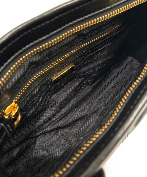 PRADA（プラダ）PRADA (プラダ) Pony Hair Leather Mini Handbag/ポニーレザーミニハンドバッグ/1BA486_2CYR_F0002_V_OOS ブラック サイズ:ミニの古着・服飾アイテム