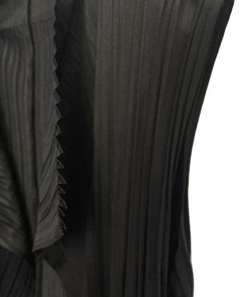 PLEATS PLEASE（プリーツプリーズ）PLEATS PLEASE (プリーツプリーズ) ノースリーブプリーツカーディガン ブラック サイズ:4の古着・服飾アイテム