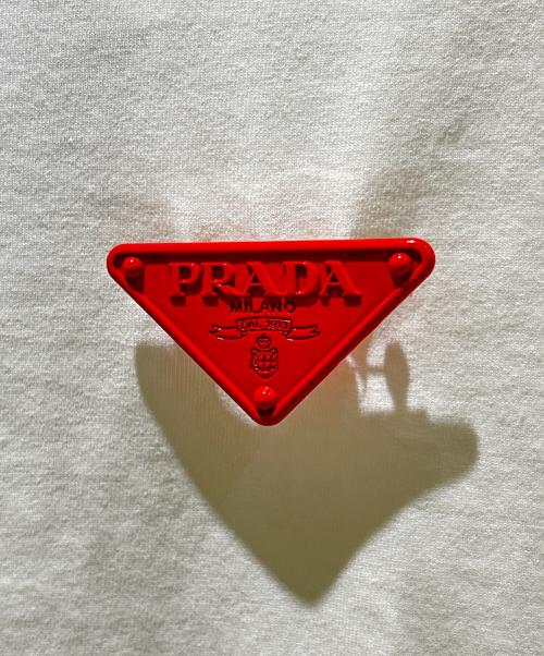 PRADA（プラダ）PRADA (プラダ) トライアングルロゴTシャツ/3558A S211 10UP ホワイト サイズ:Sの古着・服飾アイテム