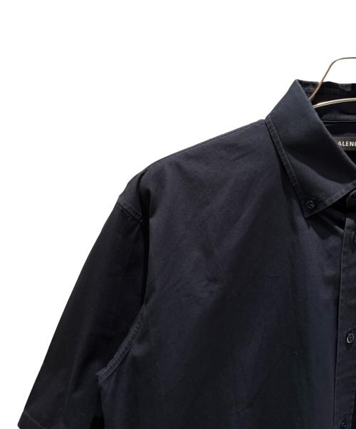 BALENCIAGA（バレンシアガ）BALENCIAGA (バレンシアガ) バックロゴプリント半袖シャツ ネイビー サイズ:37の古着・服飾アイテム