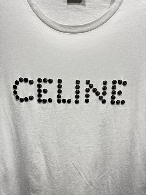 CELINE（セリーヌ）CELINE (セリーヌ) スタッズロゴTシャツ/2X50C671Q ホワイト サイズ:XSの古着・服飾アイテム