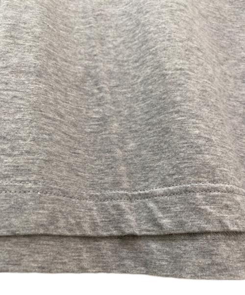 PRADA（プラダ）PRADA (プラダ) 半袖Tシャツ グレー サイズ:Mの古着・服飾アイテム