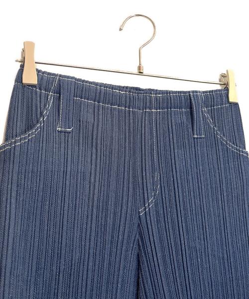PLEATS PLEASE（プリーツプリーズ）PLEATS PLEASE (プリーツプリーズ) デニム転写プリーツパンツ インディゴ サイズ:3の古着・服飾アイテム