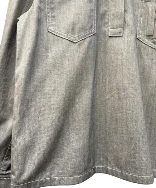 FENDI（フェンディ）FENDI (フェンディ) FFロゴプルオーバーシャツ グレー サイズ:38の古着・服飾アイテム