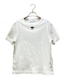 PRADA（プラダ）の古着「トライアングルロゴTシャツ/UJN824 S222 11ZM」｜ホワイト