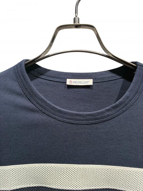 MONCLER（モンクレール）MONCLER (モンクレール) MAGLIA T-SHIRT/袖ワッペンTシャツ/G10918C7B510 ネイビー×ホワイト サイズ:Sの古着・服飾アイテム