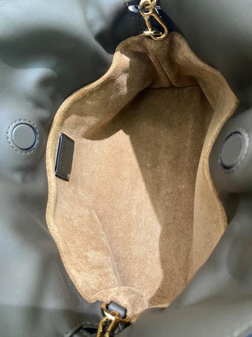 LOEWE（ロエベ）LOEWE (ロエベ) フラメンコクラッチ ミディアム オリーブ サイズ:ミディアムの古着・服飾アイテム