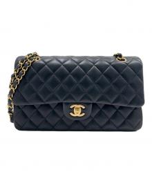 CHANEL（シャネル）の古着「Matelassé25 Double Flap Chain Shoulder Bag/マトラッセ25 Wフラップ チェーンショルダーバッグ」｜ブラック