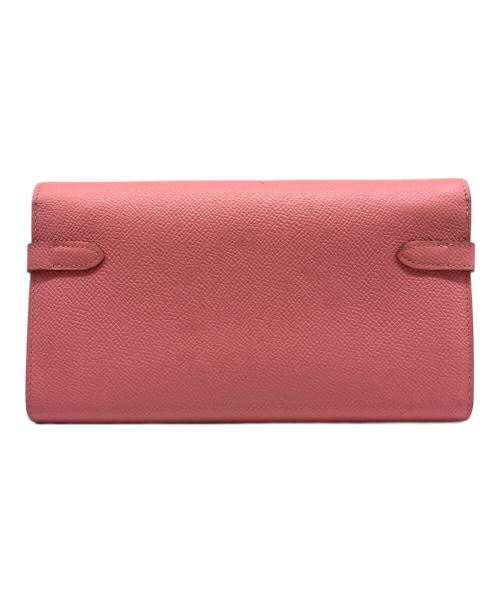 HERMES（エルメス）HERMES (エルメス) Kelly Wallet ケリーウォレット/ゴールド金具/ヴォーエプソン/ピンク系/T刻印:2015年製 ピンク系の古着・服飾アイテム