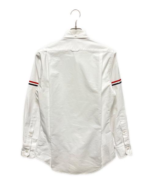 Thom Browne（トムブラウン）Thom Browne (トムブラウン) アームバンドオックスフォードシャツ/ボタンダウンシャツ ホワイト サイズ:2の古着・服飾アイテム