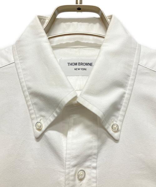 Thom Browne（トムブラウン）Thom Browne (トムブラウン) アームバンドオックスフォードシャツ/ボタンダウンシャツ ホワイト サイズ:2の古着・服飾アイテム