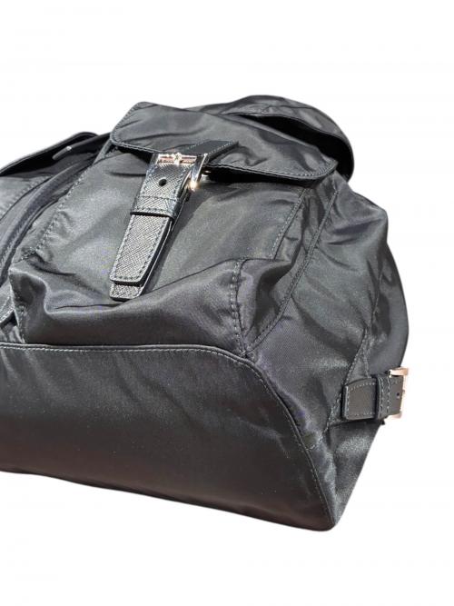 PRADA（プラダ）PRADA (プラダ) Re-Nylon バックパック　ミディアム/1BZ811 ブラック サイズ:ミディアム/mediumの古着・服飾アイテム