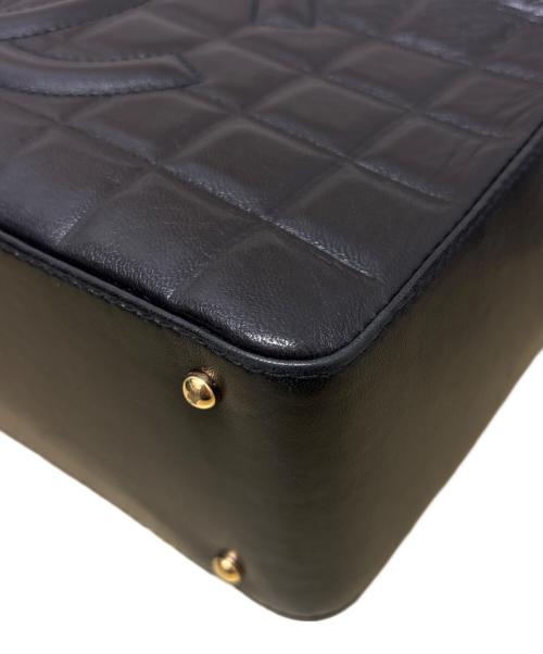 CHANEL（シャネル）CHANEL (シャネル) チョコバー/ショルダーバッグ ブラックの古着・服飾アイテム