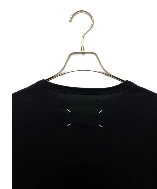 Maison Margiela（メゾンマルジェラ）Maison Margiela (メゾンマルジェラ) ディストーテッド ロゴ TシャツリバースロゴTシャツ ブラック サイズ:50の古着・服飾アイテム