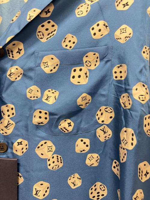 LOUIS VUITTON（ルイ ヴィトン）LOUIS VUITTON (ルイ ヴィトン) ダイスデザインシルク半袖シャツ ブルー サイズ:Lの古着・服飾アイテム