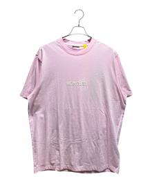 MONCLER×FRAGMENT DESIGN（モンクレール×フラグメントデザイン）の古着「ロゴプリントTシャツ」｜ピンク