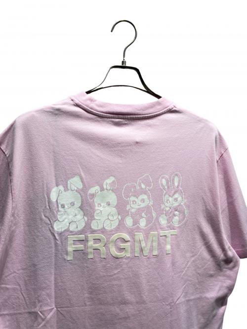 MONCLER（モンクレール）MONCLER (モンクレール) FRAGMENT DESIGN (フラグメントデザイン) ロゴプリントTシャツ ピンク サイズ:XXLの古着・服飾アイテム
