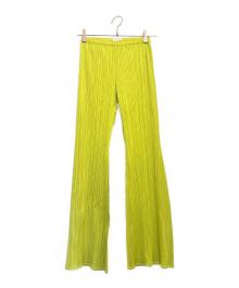 PLEATS PLEASE（プリーツプリーズ）の古着「ベルボトム フレア プリーツ パンツ」｜黄緑