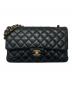 CHANEL（シャネル）の古着「Wフラップ マトラッセ25」｜ブラック