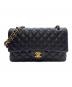 CHANEL（シャネル）の古着「マトラッセ25/Wフラップチェーンショルダーバッグ」｜ブラック